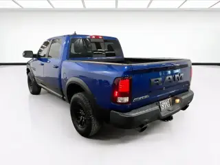 Ram 1500 2017 4x4 Rebel 4p Camioneta Cabina Cuadrada 5.5 pies ST