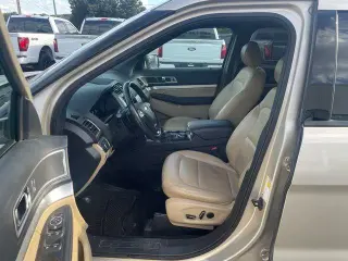 Ford Explorer 2017 XLT 4dr SUV AWD