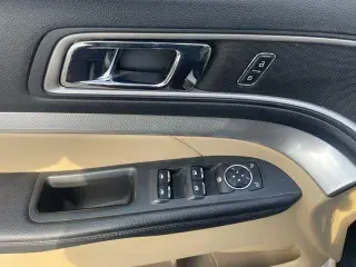 Ford Explorer 2017 XLT 4dr SUV AWD