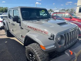 Jeep Gladiator 2021 4x4 Mojave 4p. Cabina de Tripulante 5.0 pies. SB