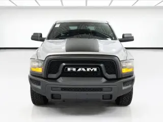 Ram 1500 Classic 2021 4x4 Warlock 4p Cab Camioneta 5.5 pies SB