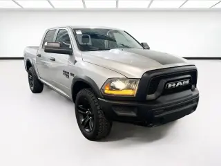 Ram 1500 Classic 2021 4x4 Warlock 4p Cab Camioneta 5.5 pies SB