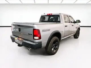 Ram 1500 Classic 2021 4x4 Warlock 4p Cab Camioneta 5.5 pies SB