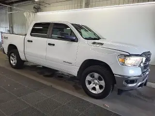 Ram 1500 2023 4x4 Big Horn 4p Camioneta Cabina Completa Extra Grande 5.6 pies ST