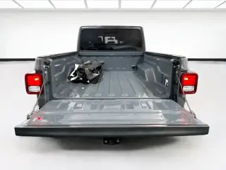 Jeep Gladiator 2022 4x4 Overland 4p. Crew Cab 5.0 ft. CA