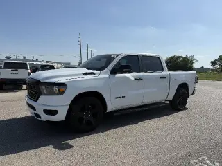 Ram 1500 2023 4x2 Big Horn 4p Crew Cab 5,6 pies SB Camioneta