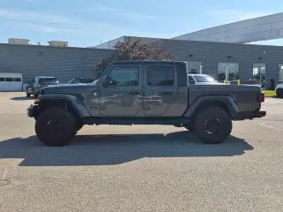 Jeep Gladiator 2021 4x4 Sport 4p Cabillara Tripa 5.0 ft. CA