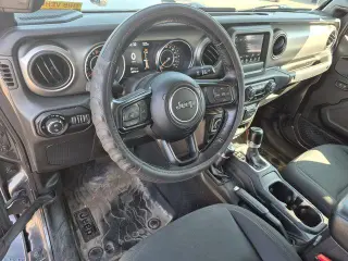 Jeep Gladiator 2021 4x4 Sport 4p Cabillara Tripa 5.0 ft. CA