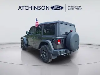 Jeep Wrangler Unlimited 2022 4x4 Sport 4p SUV