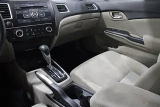 Honda Civic 2013 LX 4p Sedan 5A