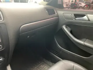 Volkswagen Jetta SEL 2014