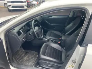 Volkswagen Jetta SEL 2014