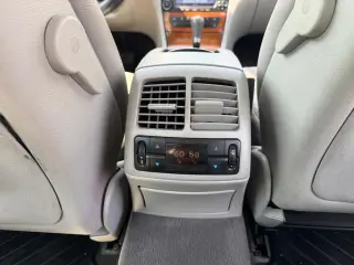 Clase E 2007 Mercedes-Benz E550 4MATIC