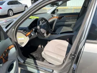 Clase E 2007 Mercedes-Benz E550 4MATIC