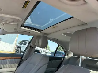 Clase E 2007 Mercedes-Benz E550 4MATIC