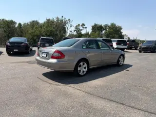 Clase E 2007 Mercedes-Benz E550 4MATIC