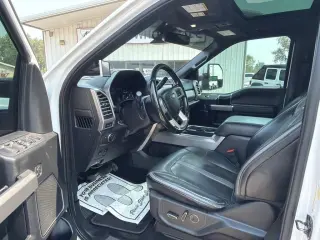 Ford F-250 SD LARIAT 2019