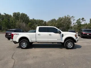 Ford F-250 SD LARIAT 2019