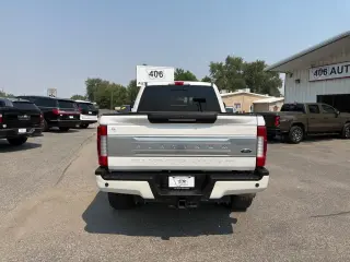 Ford F-250 SD LARIAT 2019