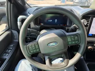 Ford F-150 STX 2025