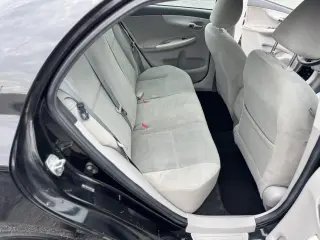 2011 Toyota Corolla 4dr Sdn Auto LE (Natl)