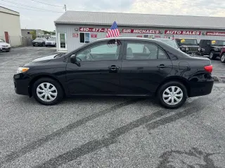 2011 Toyota Corolla 4dr Sdn Auto LE (Natl)
