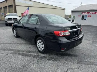 2011 Toyota Corolla 4dr Sdn Auto LE (Natl)