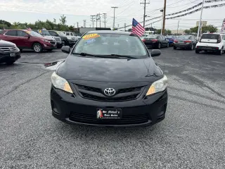 2011 Toyota Corolla 4dr Sdn Auto LE (Natl)