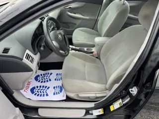 2011 Toyota Corolla 4dr Sdn Auto LE (Natl)