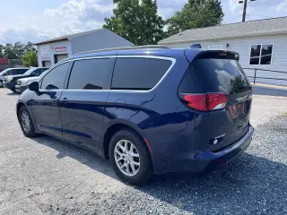 2020 Chrysler Voyager LXI FWD