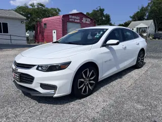 2017 Chevrolet Malibu 4dr Sdn LT w/1LT