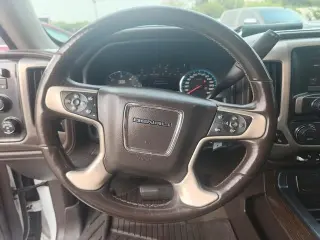 2017 GMC Sierra 1500 4WD Crew Cab 153.0" Denali