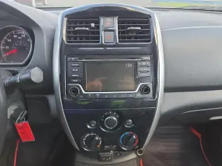 2017 Nissan Versa Sedan SV CVT
