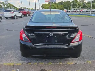 2017 Nissan Versa Sedan SV CVT