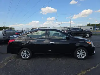 2017 Nissan Versa Sedan SV CVT