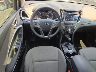 2017 Hyundai Santa Fe SE 3.3L Auto