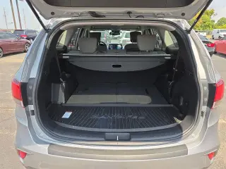 2017 Hyundai Santa Fe SE 3.3L Auto