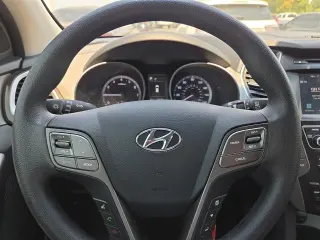 2017 Hyundai Santa Fe SE 3.3L Auto