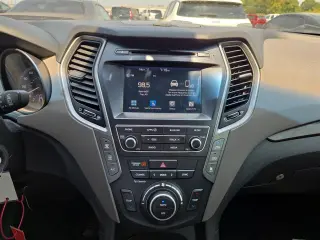 2017 Hyundai Santa Fe SE 3.3L Auto