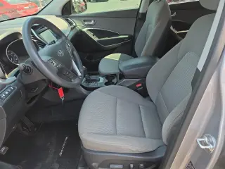 2017 Hyundai Santa Fe SE 3.3L Auto