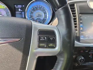 2014 Chrysler 300 4dr Sdn 300C RWD