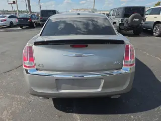 2014 Chrysler 300 4dr Sdn 300C RWD