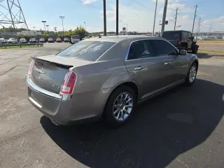 2014 Chrysler 300 4dr Sdn 300C RWD