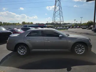 2014 Chrysler 300 4dr Sdn 300C RWD