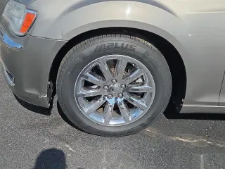 2014 Chrysler 300 4dr Sdn 300C RWD