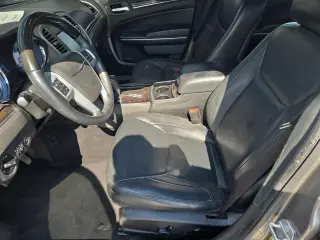 2014 Chrysler 300 4dr Sdn 300C RWD