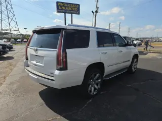 2017 Cadillac Escalade 2WD 4dr Luxury