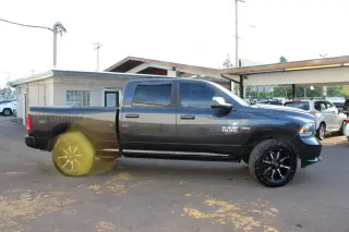 2014 RAM 1500 4WD Crew Cab 149" Sport