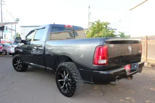 2014 RAM 1500 4WD Crew Cab 149" Sport