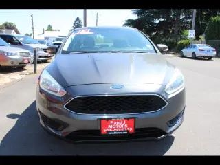 2015 Ford Focus 4dr Sdn SE